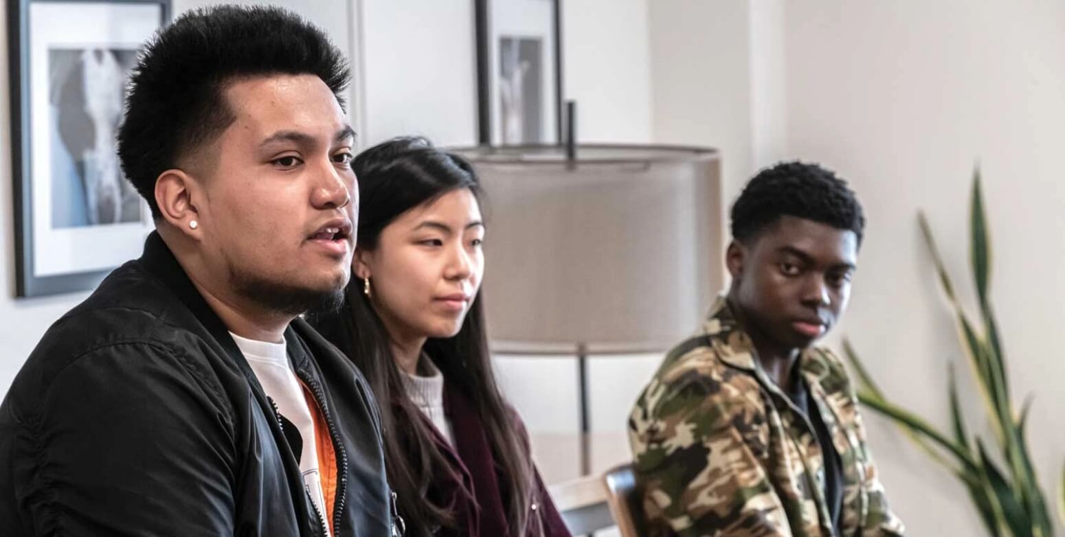 Students with Dean Erick@2x